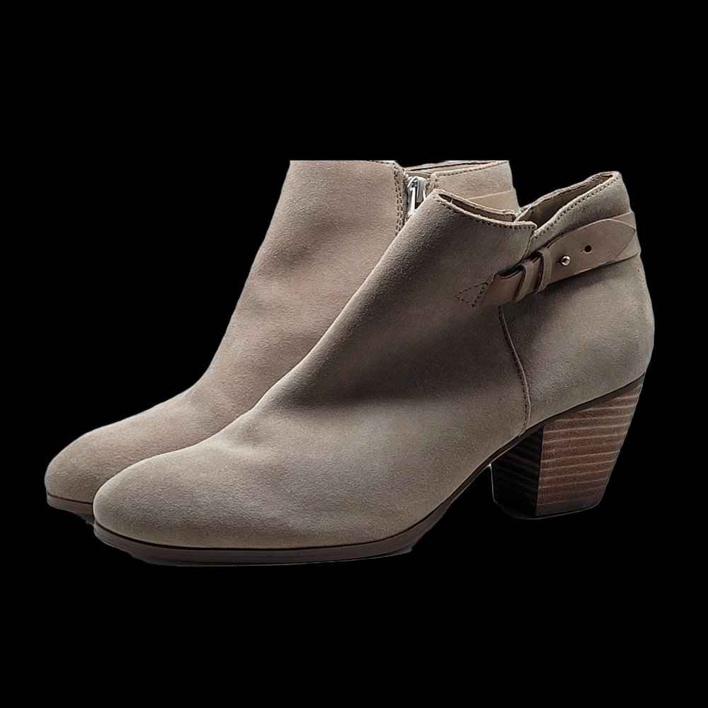 Women's GUESS ankle boots